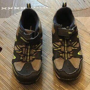 Merrill Trail Chaser Shoes MK261227, 3.5W Big Boys/Youth--Nice Shape
